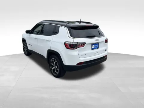 More photos of 2025 Jeep Compass Limited at Gregg Young Chevrolet of Omaha, NE