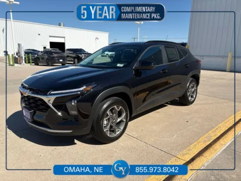 Black 2026 Chevrolet Trax LT for sale in Omaha, NE