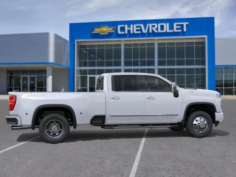More photos of 2026 Chevrolet Silverado 3500 HD High Country at Gregg Young Chevrolet of Omaha, NE