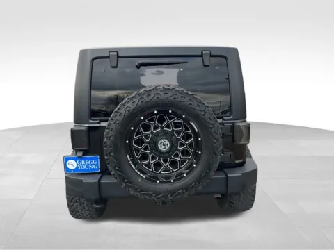 More photos of 2014 Jeep Wrangler Unlimited Sahara at Gregg Young Chevrolet - Omaha, NE