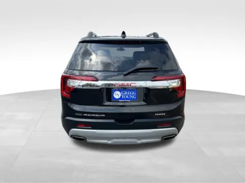 More photos of 2023 GMC Acadia SLT at Gregg Young Chevrolet - Omaha, NE