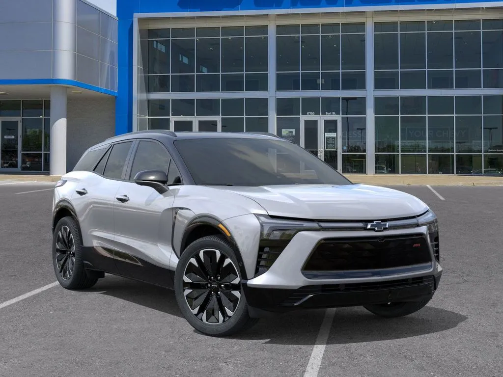 2026 Chevrolet Blazer EV RS photo 2
