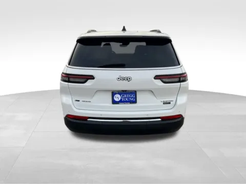 More photos of 2022 Jeep Grand Cherokee L Limited at Gregg Young Chevrolet - Omaha, NE