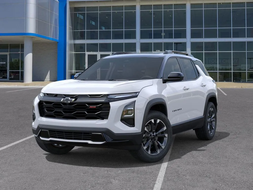 2026 Chevrolet Equinox RS photo 2