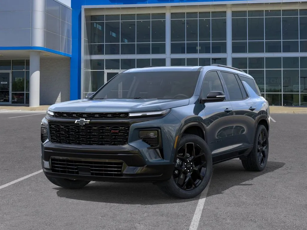 2026 Chevrolet Traverse RS photo 2