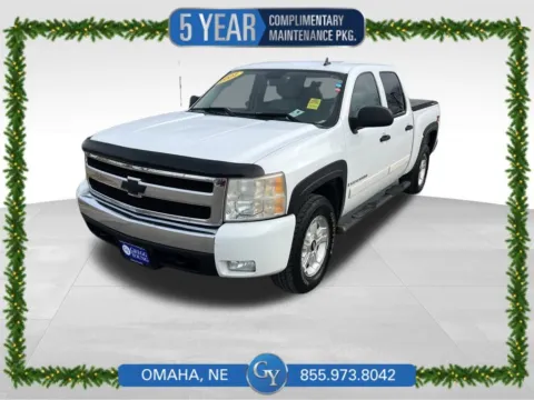 White 2007 Chevrolet Silverado 1500 LT for sale in Omaha, NE