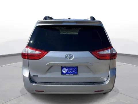 More photos of 2015 Toyota Sienna XLE at Gregg Young Chevrolet - Omaha, NE