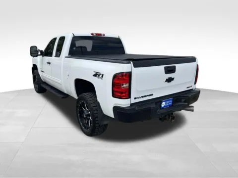 More photos of 2013 Chevrolet Silverado 2500HD LT at Gregg Young Chevrolet of Omaha, NE