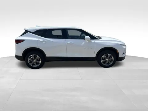 More photos of 2023 Chevrolet Blazer LT at Gregg Young Chevrolet of Omaha, NE