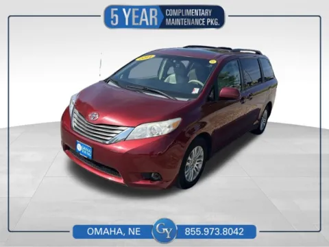 Red 2014 Toyota Sienna XLE for sale in Omaha, NE