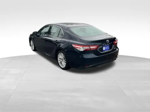 More photos of 2018 Toyota Camry XLE at Gregg Young Chevrolet of Omaha, NE