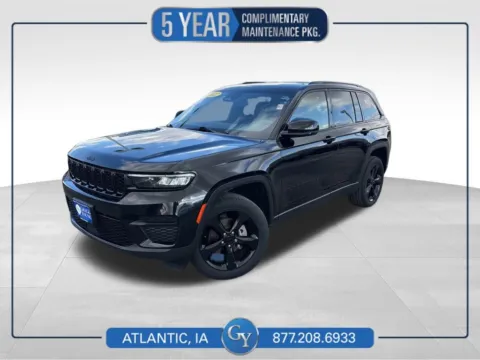 Black 2022 Jeep Grand Cherokee Altitude for sale in Atlantic, IA