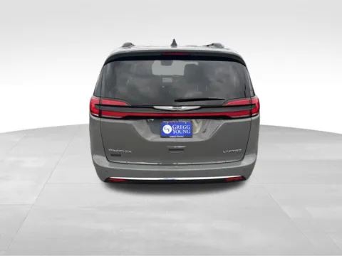 More photos of 2023 Chrysler Pacifica Limited at Gregg Young Chevrolet GMC Atlantic, IA