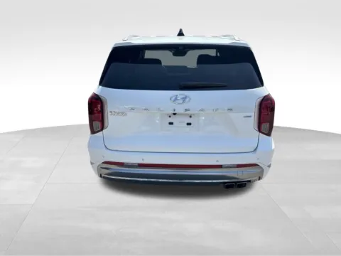 More photos of 2024 Hyundai Palisade Calligraphy at Gregg Young Chevrolet GMC Atlantic, IA
