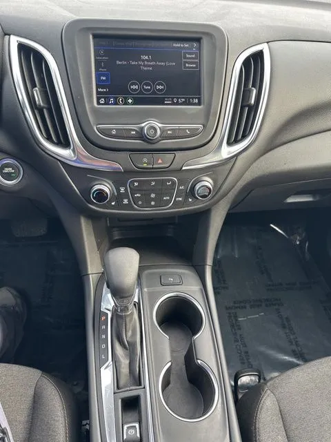 2024 Chevrolet Equinox LT photo 4