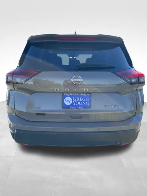2024 Nissan Rogue SV photo 2