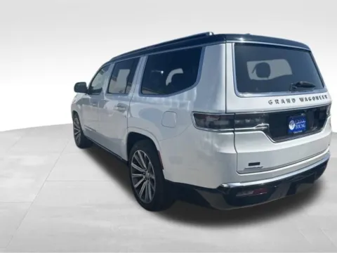 More photos of 2023 Jeep Grand Wagoneer Series II at Gregg Young Buick GMC Indianola, IA