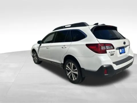 More photos of 2018 Subaru Outback 2.5i at Gregg Young Buick GMC Indianola, IA