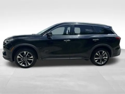 Photos of 2024 INFINITI QX60 LUXE for sale in Indianola, IA at Gregg Young Buick GMC Indianola