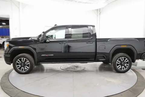 More photos of 2021 GMC Sierra 2500HD AT4 at Chillicothe Truck, OH