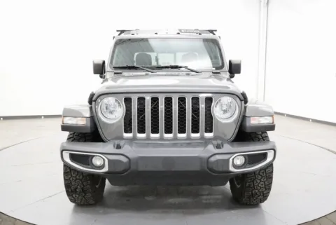 Photos of 2020 Jeep Gladiator Overland for sale in Chillicothe, OH at Chillicothe Truck