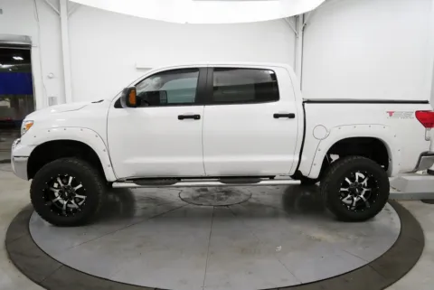 More photos of 2013 Toyota Tundra Grade at Chillicothe Truck, OH