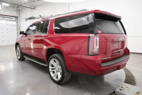 More photos of 2015 GMC Yukon XL SLT 1500 at Chillicothe Truck, OH