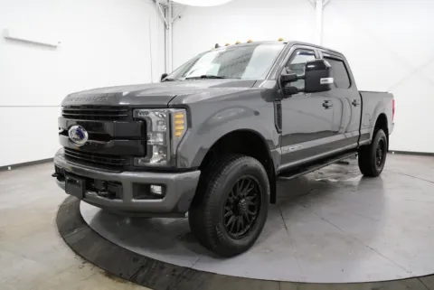 Another view of 2019 Ford F-350SD Lariat for sale in Chillicothe, OH at Chillicothe Truck