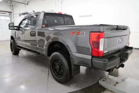 More photos of 2019 Ford F-350SD Lariat at Chillicothe Truck, OH