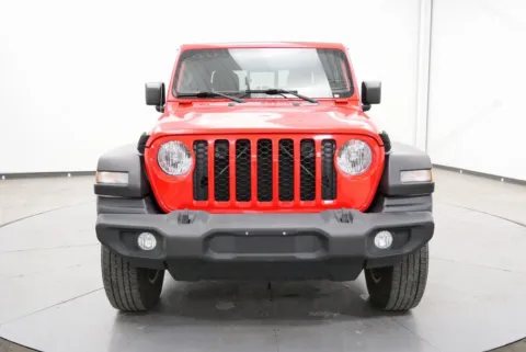 Photos of 2020 Jeep Gladiator Sport for sale in Chillicothe, OH at Chillicothe Truck