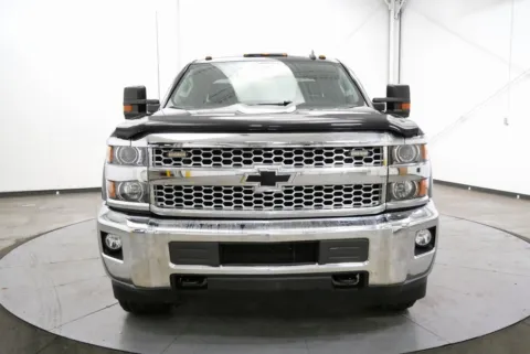 Photos of 2019 Chevrolet Silverado 2500HD LT for sale in Chillicothe, OH at Chillicothe Truck