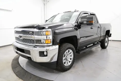 Another view of 2019 Chevrolet Silverado 2500HD LT for sale in Chillicothe, OH at Chillicothe Truck