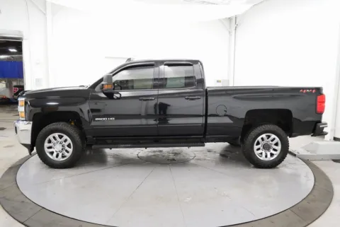 More photos of 2019 Chevrolet Silverado 2500HD LT at Chillicothe Truck, OH