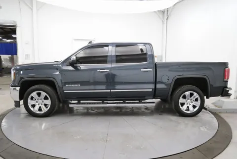 More photos of 2017 GMC Sierra 1500 SLT at Chillicothe Truck, OH