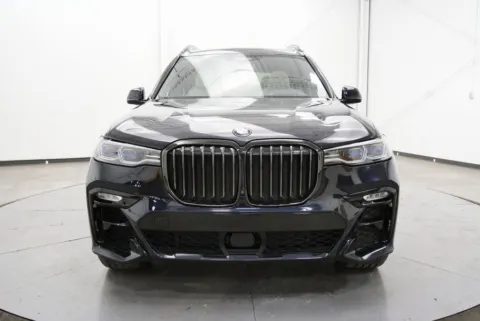 Photos of 2022 BMW X7 M50i for sale in Chillicothe, OH at Chillicothe Truck