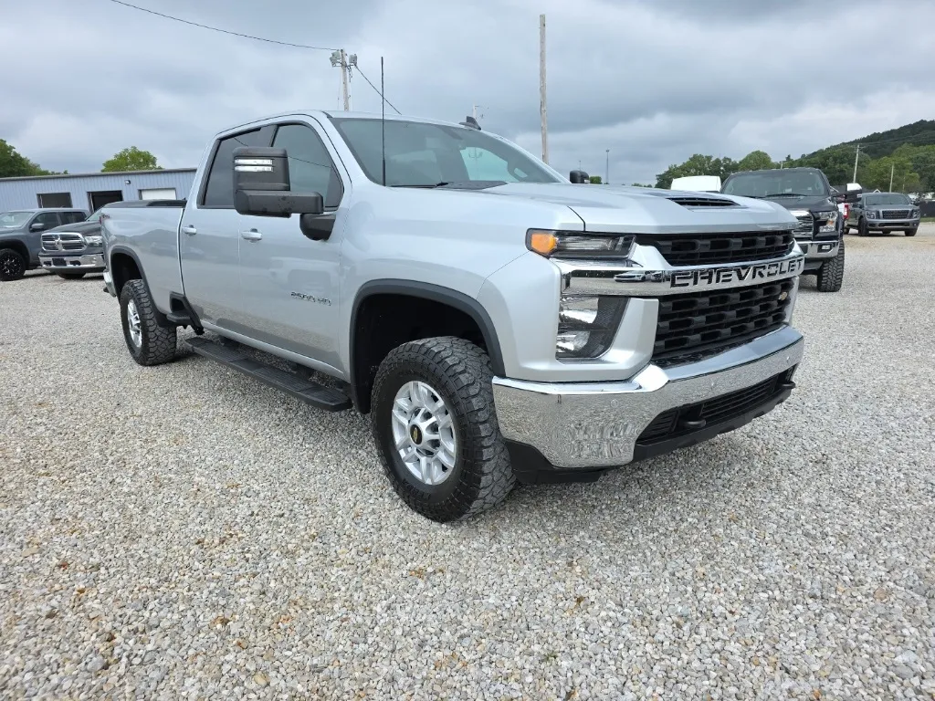 Silver 2020 Chevrolet Silverado 2500HD LT for sale in Chillicothe, OH