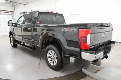 More photos of 2018 Ford F-250SD Lariat at Chillicothe Truck, OH