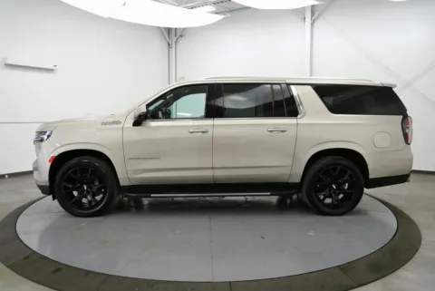 More photos of 2021 Chevrolet Suburban High Country at Chillicothe Truck, OH