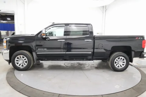 More photos of 2019 Chevrolet Silverado 2500HD LTZ at Chillicothe Truck, OH