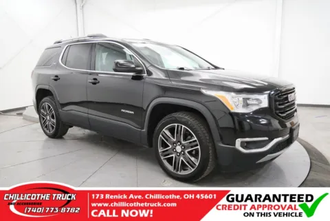 Black 2019 GMC Acadia SLT-2 for sale in Chillicothe, OH