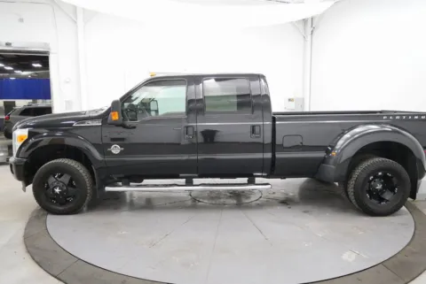 More photos of 2015 Ford F-350SD Lariat at Chillicothe Truck, OH