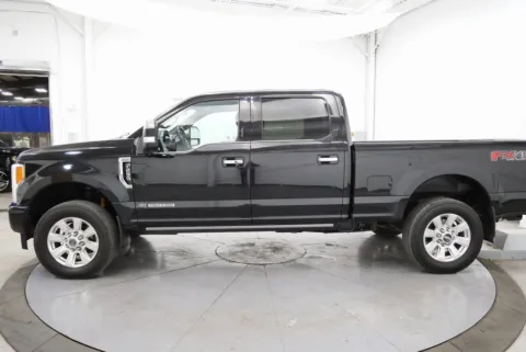 More photos of 2017 Ford F-250SD Platinum at Chillicothe Truck, OH