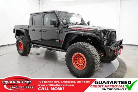 Black 2020 Jeep Gladiator Sport for sale in Chillicothe, OH