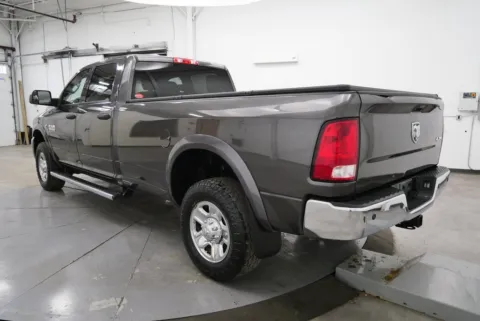 More photos of 2017 Ram 3500 Tradesman at Chillicothe Truck, OH