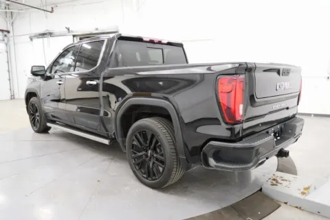 More photos of 2021 GMC Sierra 1500 Denali at Chillicothe Truck, OH