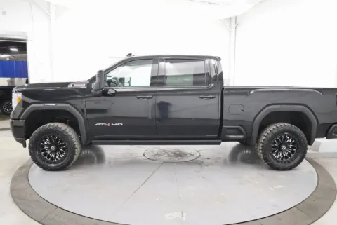More photos of 2023 GMC Sierra 2500HD AT4 at Chillicothe Truck, OH