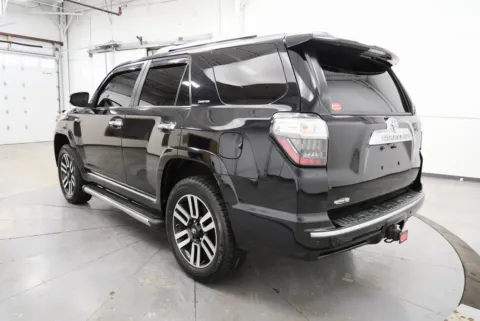 More photos of 2014 Toyota 4Runner Limited at Chillicothe Truck, OH