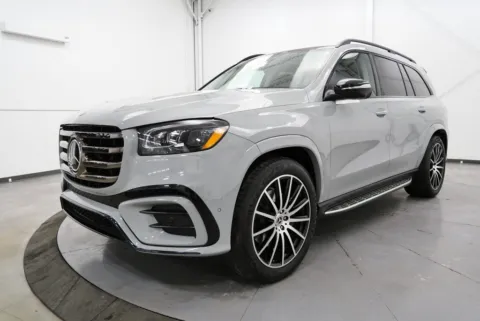 Another view of 2024 Mercedes-Benz GLS 580 for sale in Chillicothe, OH at Chillicothe Truck