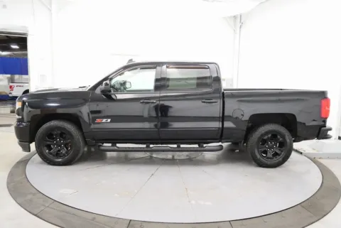 More photos of 2017 Chevrolet Silverado 1500 LTZ at Chillicothe Truck, OH