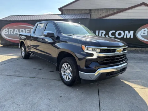 Gray 2023 Chevrolet Silverado 1500 LT for sale in Chillicothe, OH